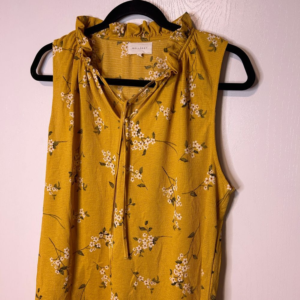 Anthropologie Melloday sleeveless blouse mustard yellow Size Large B66